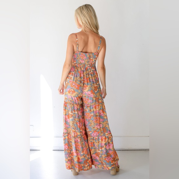 Bohemian Style - Floral Pantsuit - Picture 5 of 10